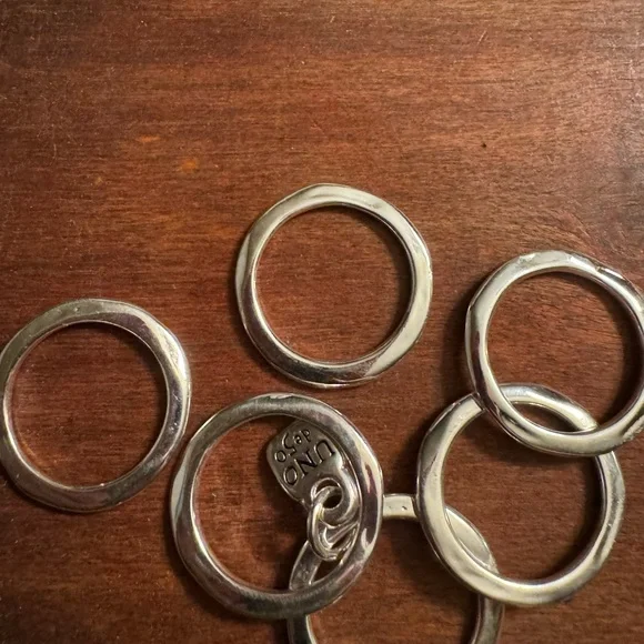 UNO de 50 Silver Multi-Band Ring with Logo Charm - Picture 5 of 6
